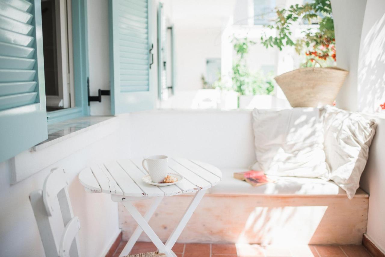 Odyssey Suites Poros Town Eksteriør bilde
