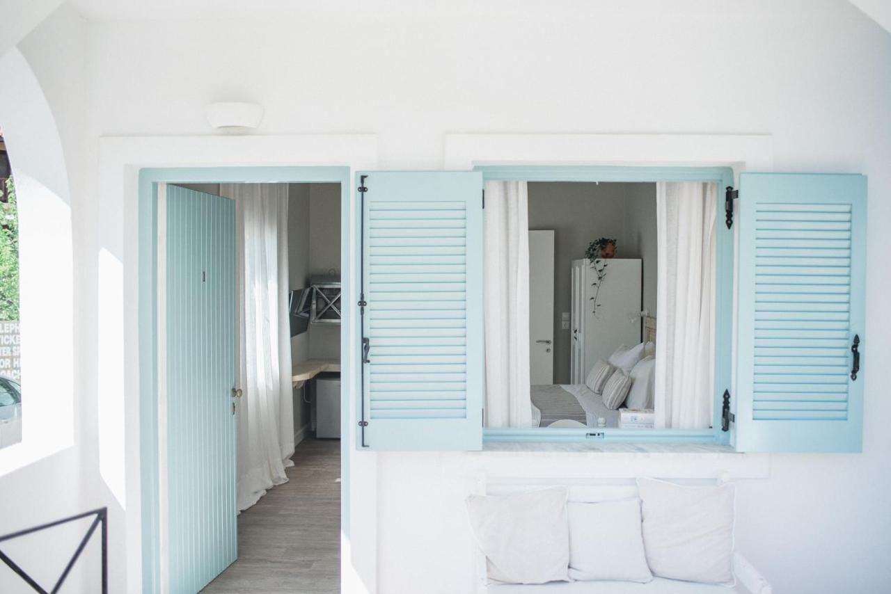 Odyssey Suites Poros Town Eksteriør bilde
