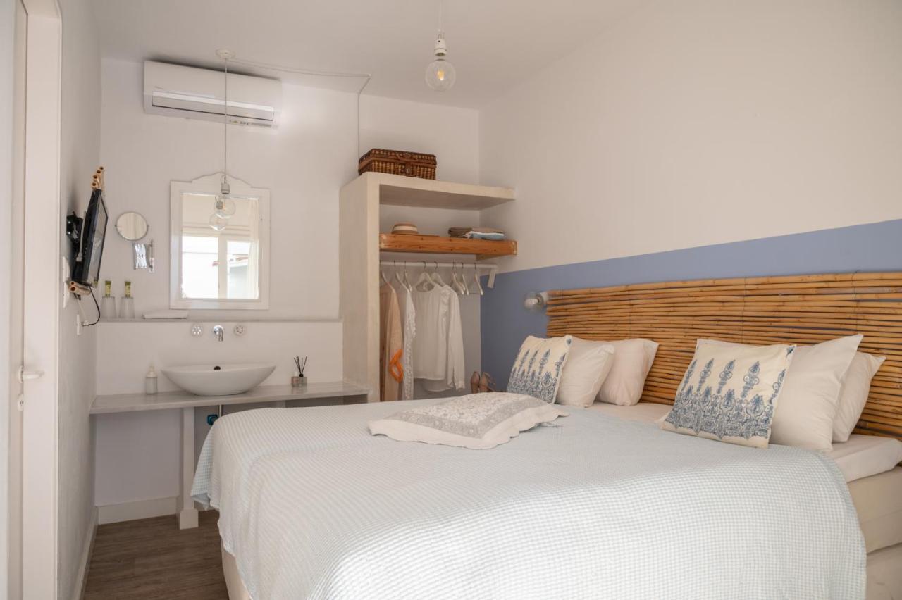 Odyssey Suites Poros Town Eksteriør bilde