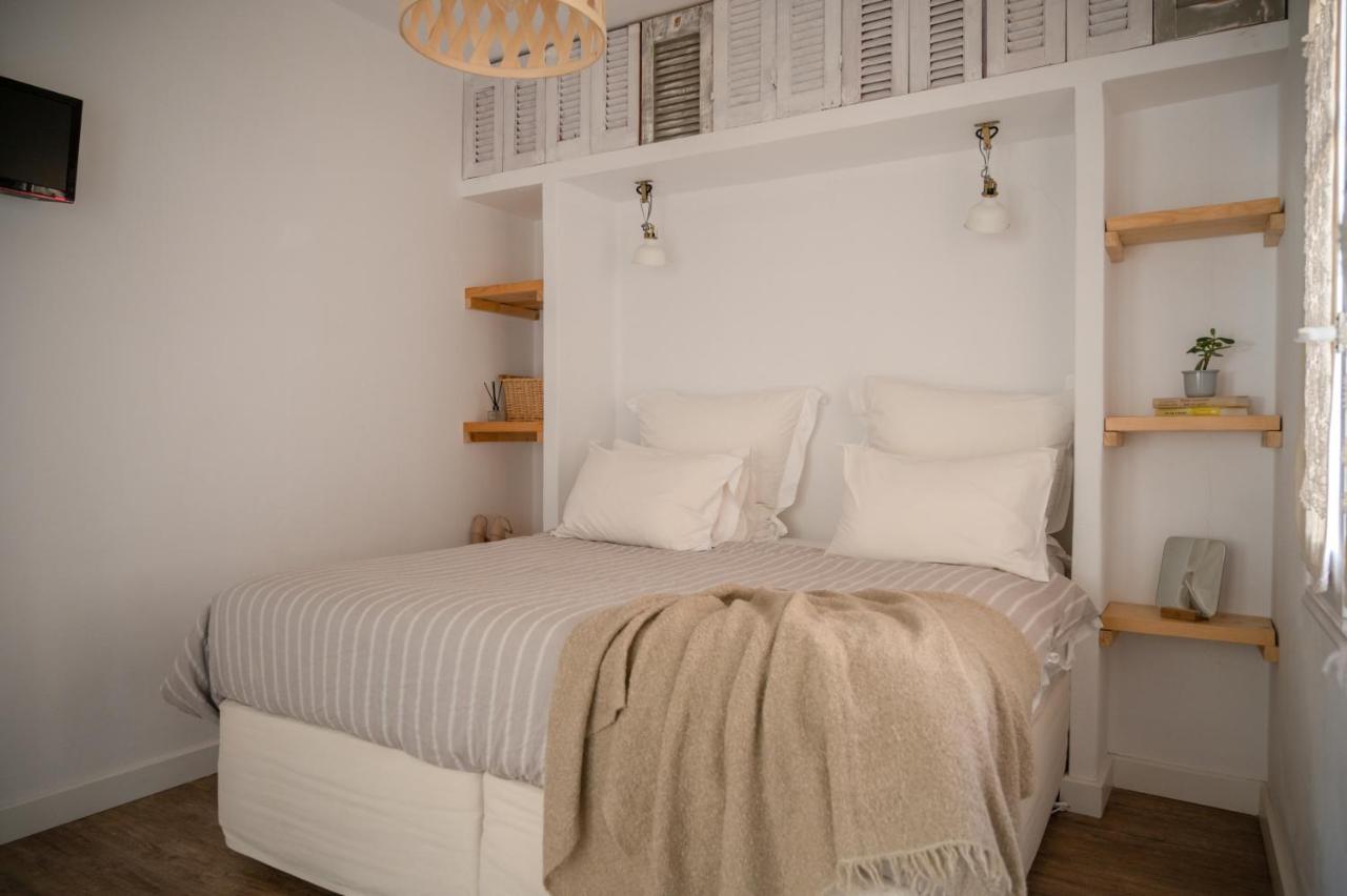 Odyssey Suites Poros Town Eksteriør bilde