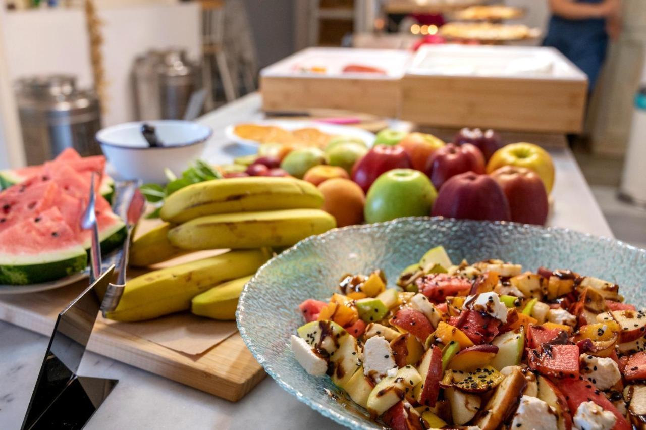 Odyssey Suites Poros Town Eksteriør bilde