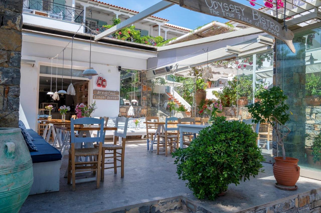 Odyssey Suites Poros Town Eksteriør bilde