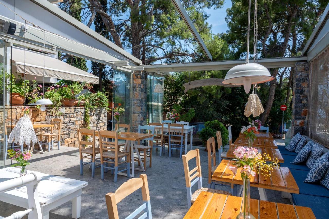 Odyssey Suites Poros Town Eksteriør bilde