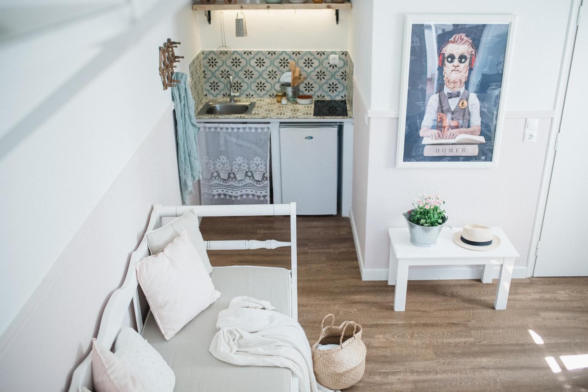 Odyssey Suites Poros Town Eksteriør bilde